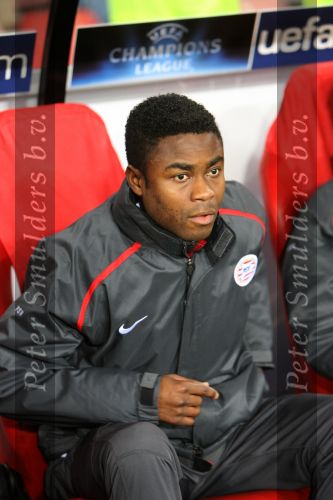 Eindhoven, 20 Februari 2007 Champions Leaguewedstrijd
PSV-FC Arsenal 1e ronde Eindstand 1-0 Seizoen 2006/2007
Eric Addo op de bank