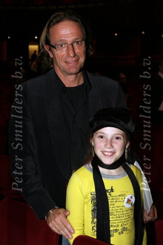 Tilburg 28 januari 2007
Premiere Doe Maar in stadsschouwburg van Tilburg. Hoofdrolspelers zijn Kim Lian v d Meij Lenette v Dongen Jan Rot en Daniel Boissevain. Eric v Tijn met dochter
