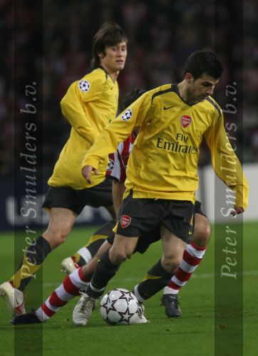 Eindhoven, 20 Februari 2007 Champions Leaguewedstrijd
PSV-FC Arsenal 1e ronde Eindstand 1-0 Seizoen 2006/2007
Francesc Fabregas met achter hem Phillip Cocu