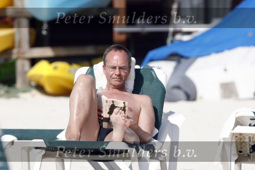 Curacao 5 januari 2007
Henk kamp met zijn vrouw op het strand van het Mariott hotel op Curacao.