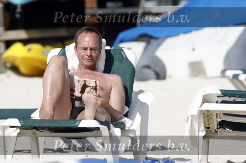 Curacao 5 januari 2007
Henk kamp met zijn vrouw op het strand van het Mariott hotel op Curacao.