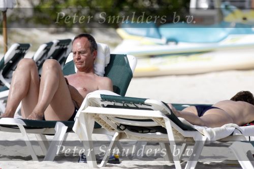 Curacao 5 januari 2007
Henk kamp met zijn vrouw op het strand van het Mariott hotel op Curacao.