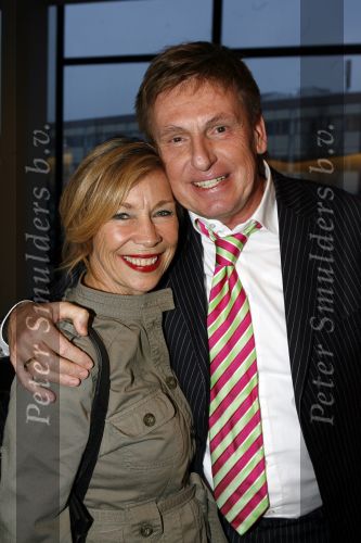 Tilburg 28 januari 2007
Premiere Doe maar 
Henny Huisman met zijn vrouw Lia