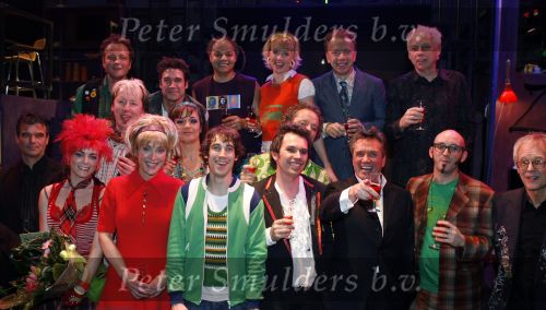 Tilburg 28 januari 2007
Premiere Doe Maar in stadsschouwburg van Tilburg. Hoofdrolspelers zijn Kim Lian v d Meij Lenette v Dongen Jan Rot en Daniel Boissevain.Jan Elbertse  Annick Boer  Dorien Haan   Bart Rijnink Ernst Jansz Jan Hendriks en Henny Vrienten