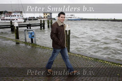 Volendam 18 januari 2007
Jan Smit tijdens storm in Volendam.