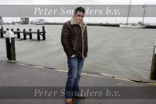 Volendam 18 januari 2007
Jan Smit tijdens storm in Volendam.