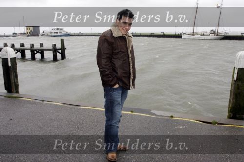 Volendam 18 januari 2007
Jan Smit tijdens storm in Volendam.