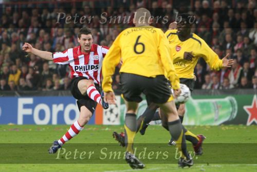 Eindhoven, 20 Februari 2007 Champions Leaguewedstrijd
PSV-FC Arsenal 1e ronde Eindstand 1-0 Seizoen 2006/2007
Jason Culina