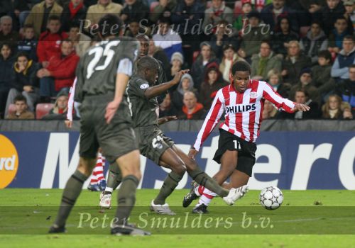 Eindhoven, 5 December 2006 Champions Leagu wedstrijd voorronde Seizoen 2006/2007. eindstand 1-3
Jefferson Farfan 
ï¿½ Ronald Otter