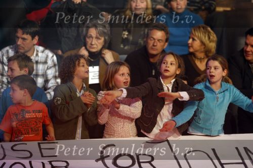 Baarn 26 januari 2006
Sterren schaatsen op het ijs van RTL in Baarn met Martijn krabbe en John Williams.
John Jones zijn kinderen