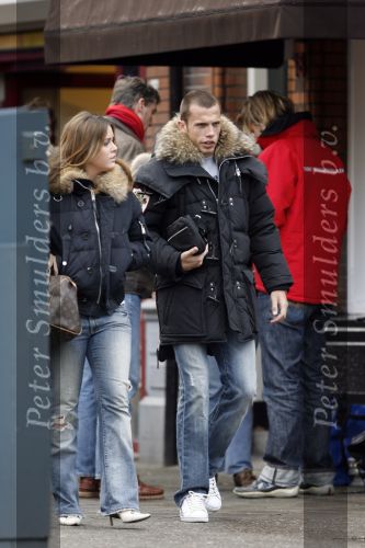 Amsterdam 27 januari 2007
Johnny Heitinga met vriendin aan het winkelen op de cornelis schuytstraat