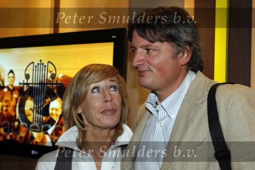 Bussum 5 februari 2007
Uitreiking gouden harpen in het spant. Joke Bruijs met vriend Frits Landesbergen
