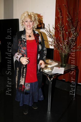 Amsterdam 5 februari 2007
Presentatie toneelstuk Steel Magnolia met Karin Bloemen, Renee Soutendijk Caro Lensen Nelly Frijda Diana Dobbelman en Sylvia Hoeks . Ilse de Lange zingt de titelsong.