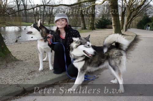 Amsterdam 31 januari 2007
Presentatie honden penning proefdiervrij bij vertigo in het vondelpark. Kim Lian v d Meij