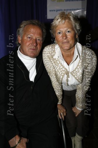 Uitgeest 17 januari 2007
Koos Alberts met zijn vrouw Joke bij feest Henk Geels in Bobs saloon.