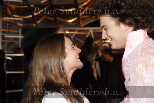 Baarn 26 januari 2006
Sterren schaatsen op het ijs van RTL in Baarn met Martijn krabbe en John Williams.
Joris Putman en Lieke v Lexmond