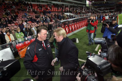 Eindhoven, Kompetitiewedstrijd PSV-AZ, eindstand 2-3
Seizoen 2006/2007
Voor begin van de wedstrijd een ontmoeting met Ronald Koeman en Louis v Gaal