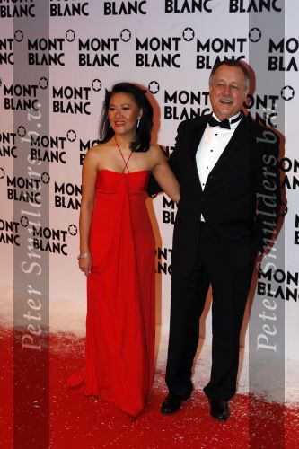 Chamonix 2 februari 2007
Presentatie sieraden lijn van Mont Blanc in Chamonix. Lutz Bethge met vrouw (CEO Mont Blanc)