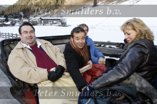 Bad Gastein 13 januari 2007
Pieter v Vollenhoven en Prinses Margriet op vakantie met Prins Maurits Prinses Marilene Prinses Anna Prins Lucas Prins Bernhard jr Prinses Annete Prinses Isablle Prins Sam Prins Pieter Christiaan Prinses Anita Prins Floris en Prinses Aimee vanwege hun 40 jarig huwelijk.