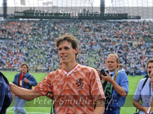 Munchen, 25 Juni 1988 Finale Europees Kampioenschap 1988
Nederland-Rusland met een eindstand van 2-0
v.l.n.r. Marco v Basten 
EK 1988