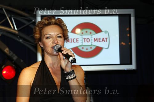 Amsterdam 15 januari 2006
Presentatie cd Nice2meet bij le garage. Mariska v Kolck