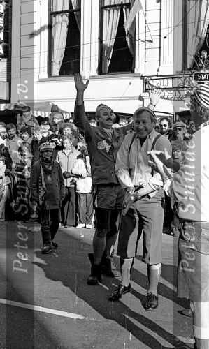 Eindhoven, 1986 Carnaval
Wedstrijd tussen de teams van PSV en EVV Eindhoven op het stationskwartier