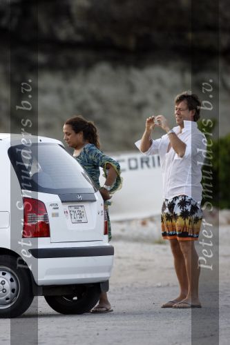 Curacao 3 januari 2006
Patty Brard met haar vriend Antoine in auto op curacao.