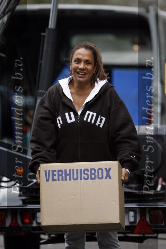 Amsterdam 17 januari 2007
Patty Brard aan het verhuizen.