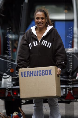 Amsterdam 17 januari 2007
Patty Brard aan het verhuizen.