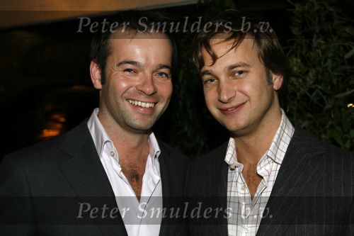 Tilburg 28 januari 2007
Premiere Doe Maar in stadsschouwburg van Tilburg.  Peter v d Vorst met vriend