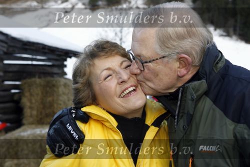 Bad Gastein 13 januari 2007
Pieter v Vollenhoven en Prinses Margriet op vakantie met Prins Maurits Prinses Marilene Prinses Anna Prins Lucas Prins Bernhard jr Prinses Annete Prinses Isablle Prins Sam Prins Pieter Christiaan Prinses Anita Prins Floris en Prinses Aimee vanwege hun 40 jarig huwelijk.
Peter Smulders bv