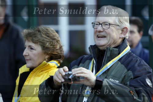 Bad Gastein 13 januari 2007
Pieter v Vollenhoven en Prinses Margriet op vakantie met Prins Maurits Prinses Marilene Prinses Anna Prins Lucas Prins Bernhard jr Prinses Annete Prinses Isablle Prins Sam Prins Pieter Christiaan Prinses Anita Prins Floris en Prinses Aimee vanwege hun 40 jarig huwelijk.