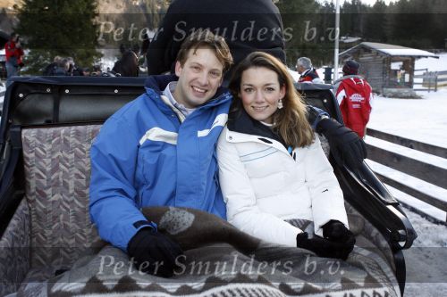 Bad Gastein 13 januari 2007
Pieter v Vollenhoven en Prinses Margriet op vakantie met Prins Maurits Prinses Marilene Prinses Anna Prins Lucas Prins Bernhard jr Prinses Annete Prinses Isablle Prins Sam Prins Pieter Christiaan Prinses Anita Prins Floris en Prinses Aimee vanwege hun 40 jarig huwelijk.