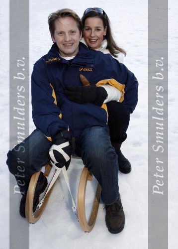 Bad Gastein 13 januari 2007
Pieter v Vollenhoven en Prinses Margriet op vakantie met Prins Maurits Prinses Marilene Prinses Anna Prins Lucas Prins Bernhard jr Prinses Annete Prinses Isablle Prins Sam Prins Pieter Christiaan Prinses Anita Prins Floris en Prinses Aimee vanwege hun 40 jarig huwelijk.