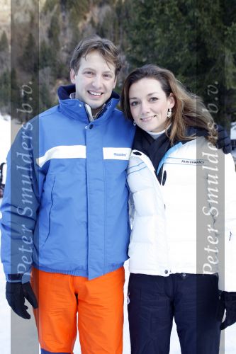 Bad Gastein 13 januari 2007
Pieter v Vollenhoven en Prinses Margriet op vakantie met Prins Maurits Prinses Marilene Prinses Anna Prins Lucas Prins Bernhard jr Prinses Annete Prinses Isablle Prins Sam Prins Pieter Christiaan Prinses Anita Prins Floris en Prinses Aimee vanwege hun 40 jarig huwelijk.