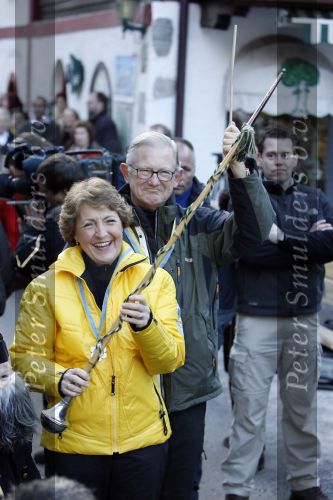 Bad Gastein 13 januari 2007
Pieter v Vollenhoven en Prinses Margriet op vakantie met Prins Maurits Prinses Marilene Prinses Anna Prins Lucas Prins Bernhard jr Prinses Annete Prinses Isablle Prins Sam Prins Pieter Christiaan Prinses Anita Prins Floris en Prinses Aimee vanwege hun 40 jarig huwelijk.