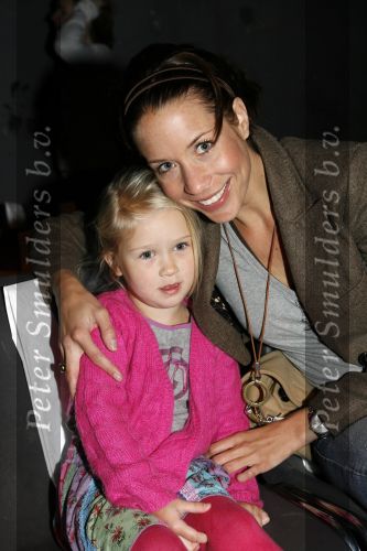Amsterdam 27 januari 2007
Modeshow Imps&Elfs bij fashion week. Renee Vervoorn met dochter