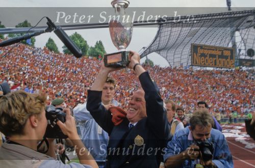Munchen, 25 Juni 1988 Finale Europees Kampioenschap 1988
Nederland-Rusland met een eindstand van 2-0
v.l.n.r. Rinus Michels
EK 1988