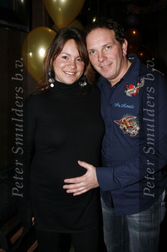 Amsterdam 22 januari 2007
Presentatie cd Robert Leroy en Lucille werner . Het Lingo liedje. Robert met zijn zwangere vrouw Sacha