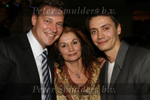 Tilburg 28 januari 2007
Premiere Doe Maar in stadsschouwburg van Tilburg.Albert Verlinden met Robert Nijs en Belinda Meuldijk