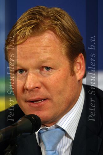 Eindhoven, 20 Februari 2007 Champions Leaguewedstrijd
PSV-FC Arsenal 1e ronde Eindstand 1-0 Seizoen 2006/2007
Na afloop persconferentie met Ronald Koeman