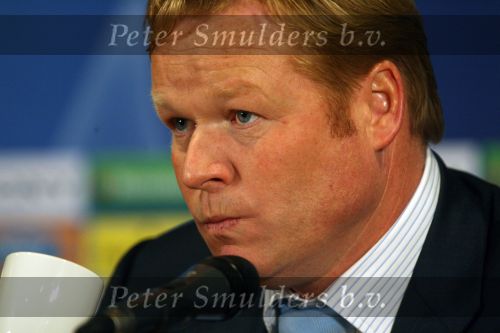 Eindhoven, 20 Februari 2007 Champions Leaguewedstrijd
PSV-FC Arsenal 1e ronde Eindstand 1-0 Seizoen 2006/2007
Na afloop persconferentie met Ronald Koeman