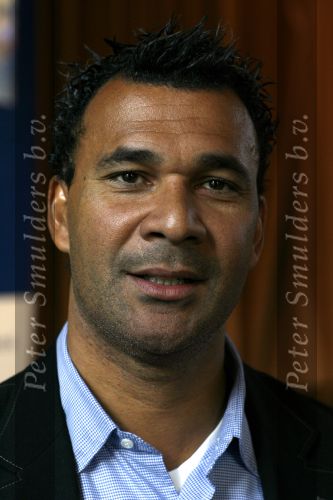Amsterdam 23 januari 2007
Ruud Gullit bij presentatie boek postcodeloterij.