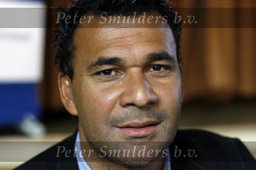 Amsterdam 23 januari 2007
Ruud Gullit bij presentatie boek postcodeloterij.