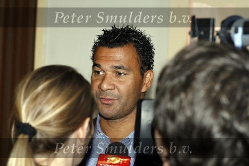 Amsterdam 23 januari 2007
Ruud Gullit bij presentatie boek postcodeloterij.