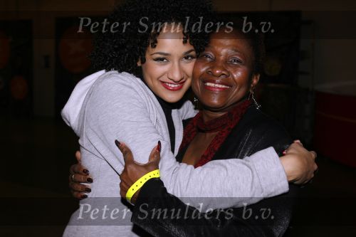 Hilversum 3 februari 2007
Opnames X factor in studio 22. 
Sharon met moeder