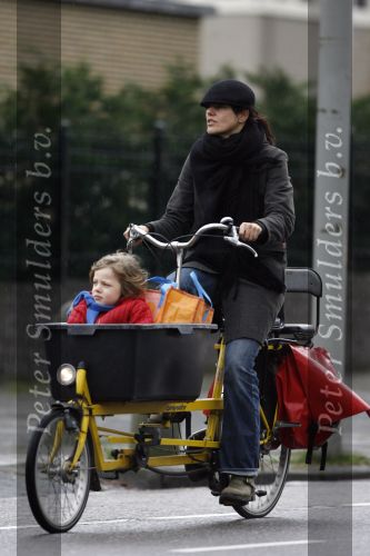 Amsterdam 17 januari 2007
Susan Visser met kindje op bakfiets.