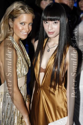 Chamonix 2 februari 2007
Presentatie sieradenlijn Mont Blanc. 
Ster van de avond was Sylvie Meis Sylvie v d Vaart. 
Sylvie met kill bill actrice Chiaki Kuriyama