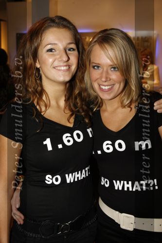 Amsterdam 26 januari 2007
Modeshow Daryl v Wouw tijdens amsterdam fashion week.
t shirt met vrouwen onder 1.60 meter