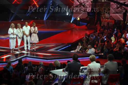 Hilversum 20 januari 2007
Opnames X factor in studio 22 met Wendy v Dijk.